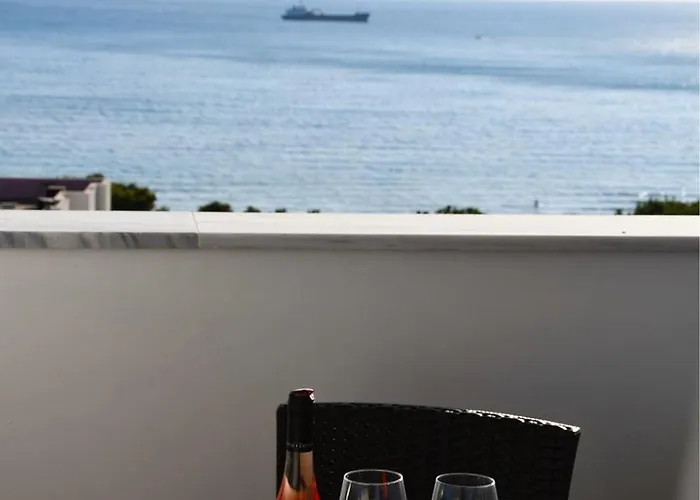 Antoni Shengjin2 * Shëngjin